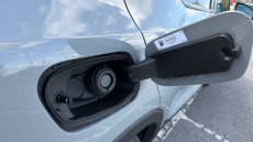 Volvo XC40 2.0 B4P Ultra Dark 5dr Auto Petrol Estate